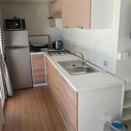 Sunny Mobile Homes Bijela Uvala База відпочинку