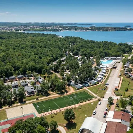 Sunny Mobile Homes Bijela Uvala База відпочинку